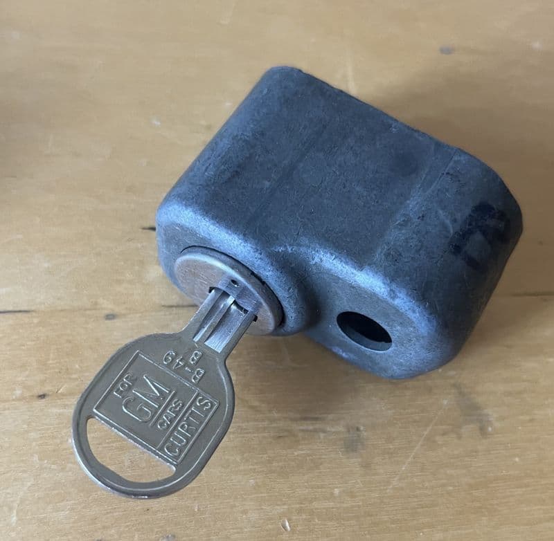 1963-76    Corvette C1 C2 , Spare Tyre Carrier LOCK UNIT GM 3912416 for repair only  used