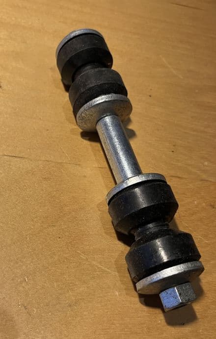 1963-82 GM 88912149 C2 C3 Sway Bar Link single , New