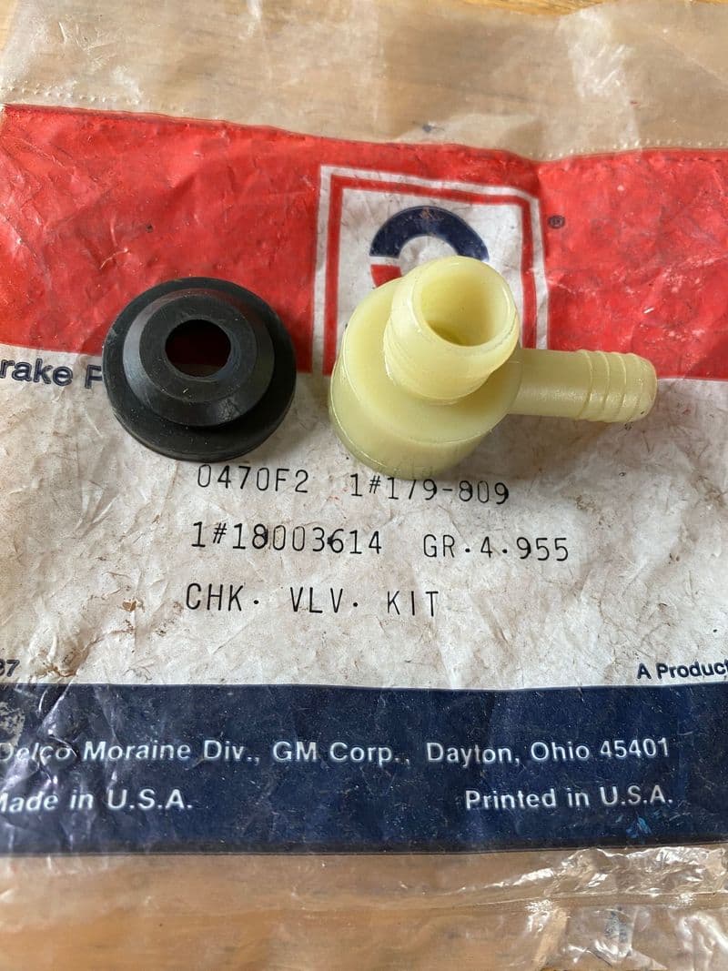 1964-1967 Corvette C2  GM18003614 179-809  Brake booster check valve and grommet NOS NCRS