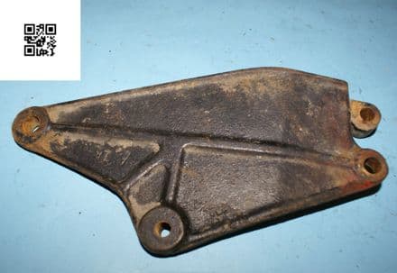 1964-1976 Small Block Front Compressor Bracket GM 3841697 Finish May Vary, Used