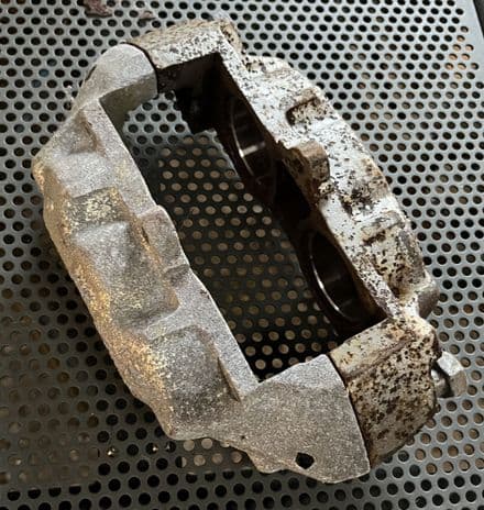 1965-1982 Corvette C2 C3 RHF Right-hand front CALIPER CORE casting for repair or exchange used