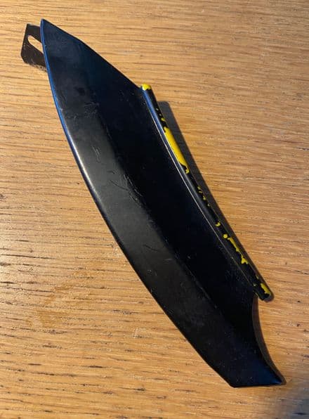 1968-1972 Corvette C3, GM 3938157 LH MOULDING windshield lower on fender / wing, original used