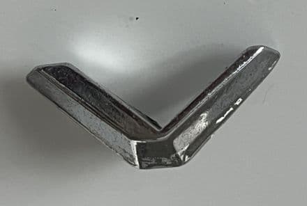 1968-1973 C3 Corvette, rear emblem letter "V", GM 3927979 used