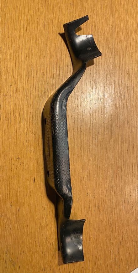 1968-1974 Corvette Centre Exhaust Hanger Bracket OEM new, GM 356989 105527