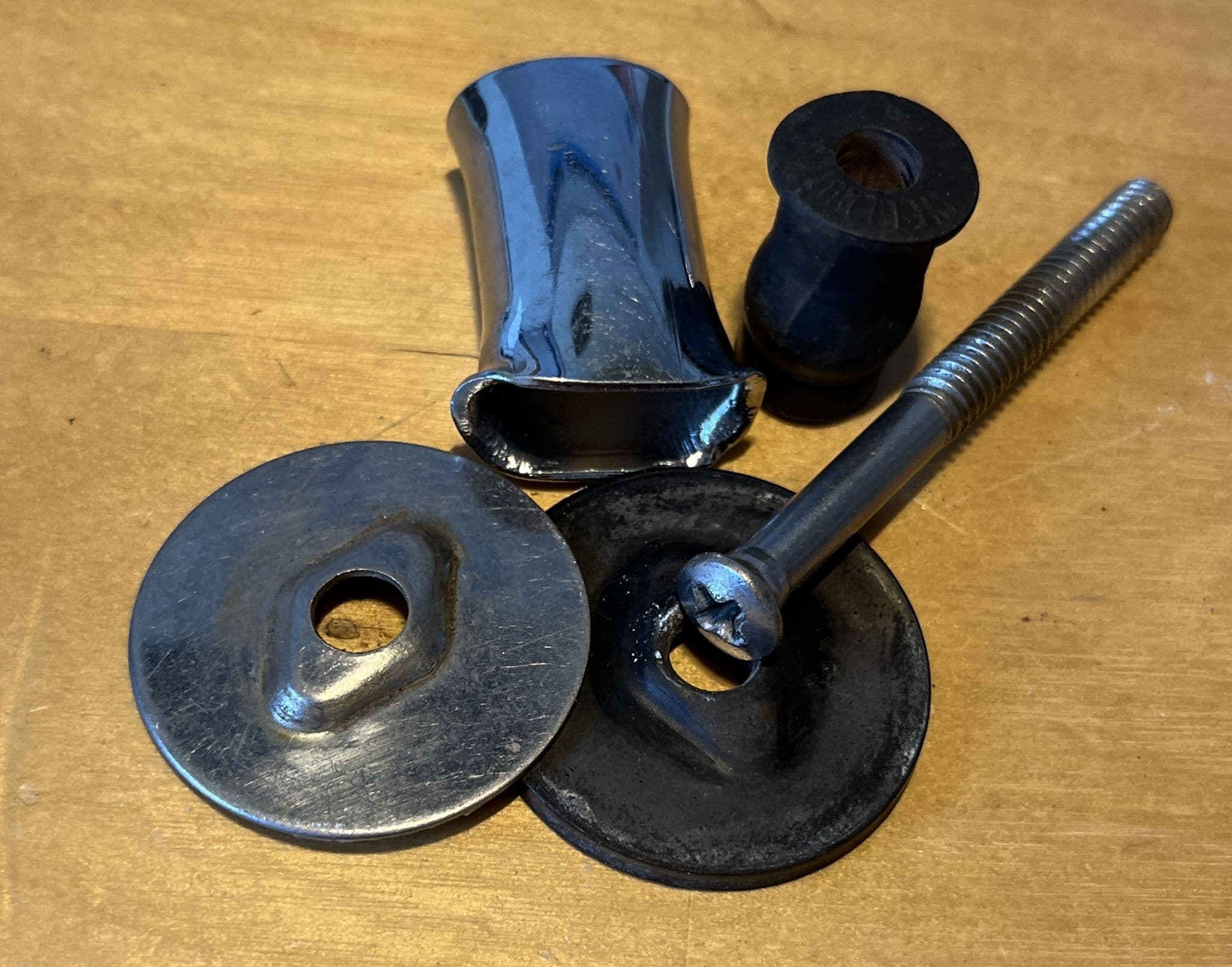 19681975 C3 Corvette 2 5" Luggage Rack Screw spacer insulator & plug used