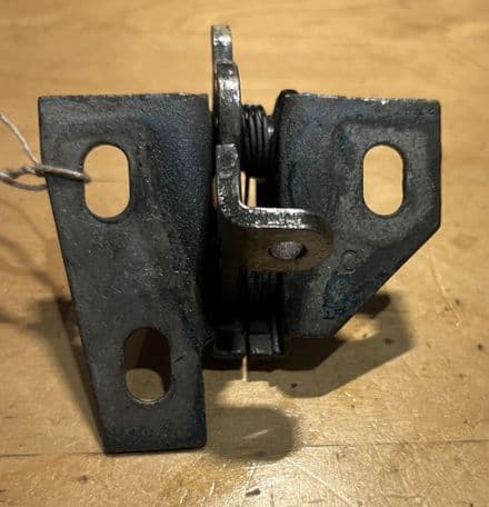 1968-1975 GM 3797331 Conv Deck decklid   LATCH GM, L or R Used