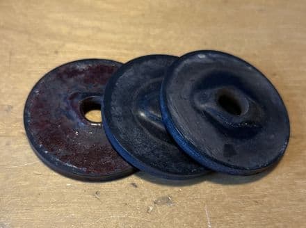 1968-1977 C3 Corvette, 3 x Luggage Rack insulators used