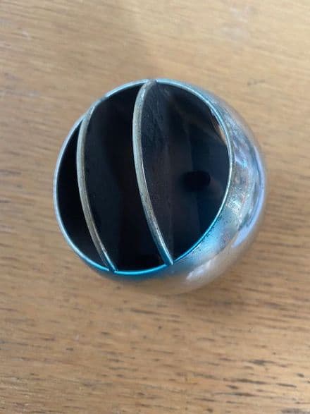 1968-1977 GM 331918 Dash Vent Air Deflector Outlet Ball , good Used