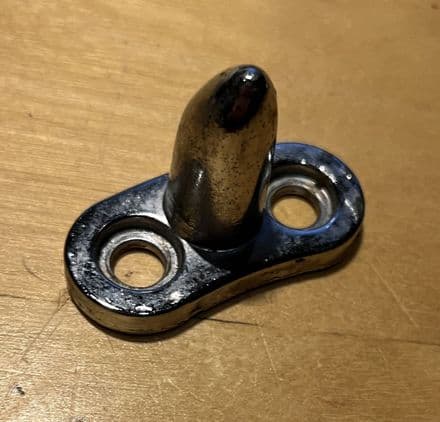 1968- 1977 GM3956392 T-roof Targa T-top front RH ALIGN GUIDE PIN used