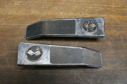 1968-77 Inside Door Handles (W/Emblems),Pair,GM 3962693/3962694,Used