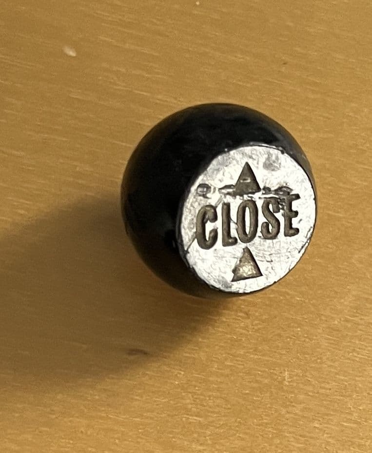 1969-74 Vent Knob,Plastic,