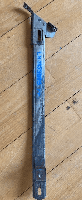 1969L -1982 C3 Corvette, GM 3953083 LH REAR DOOR GLASS WINDOW TRACK Used