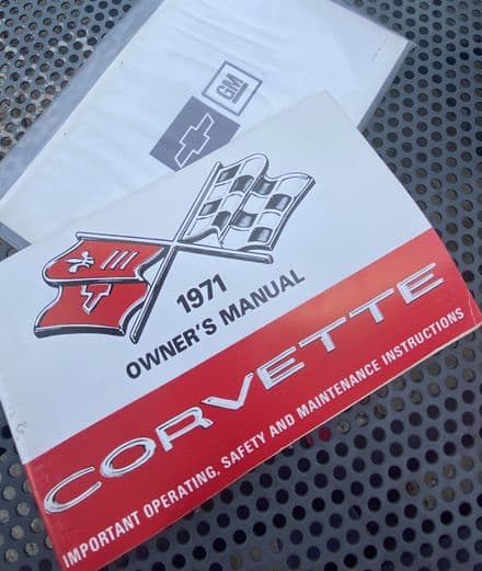 1971 GM OEM 1971 Corvette Owner's Manual OM-71