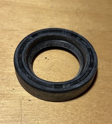 1972-81 T Super T-10 Transmission,4 Speed front SEALNew