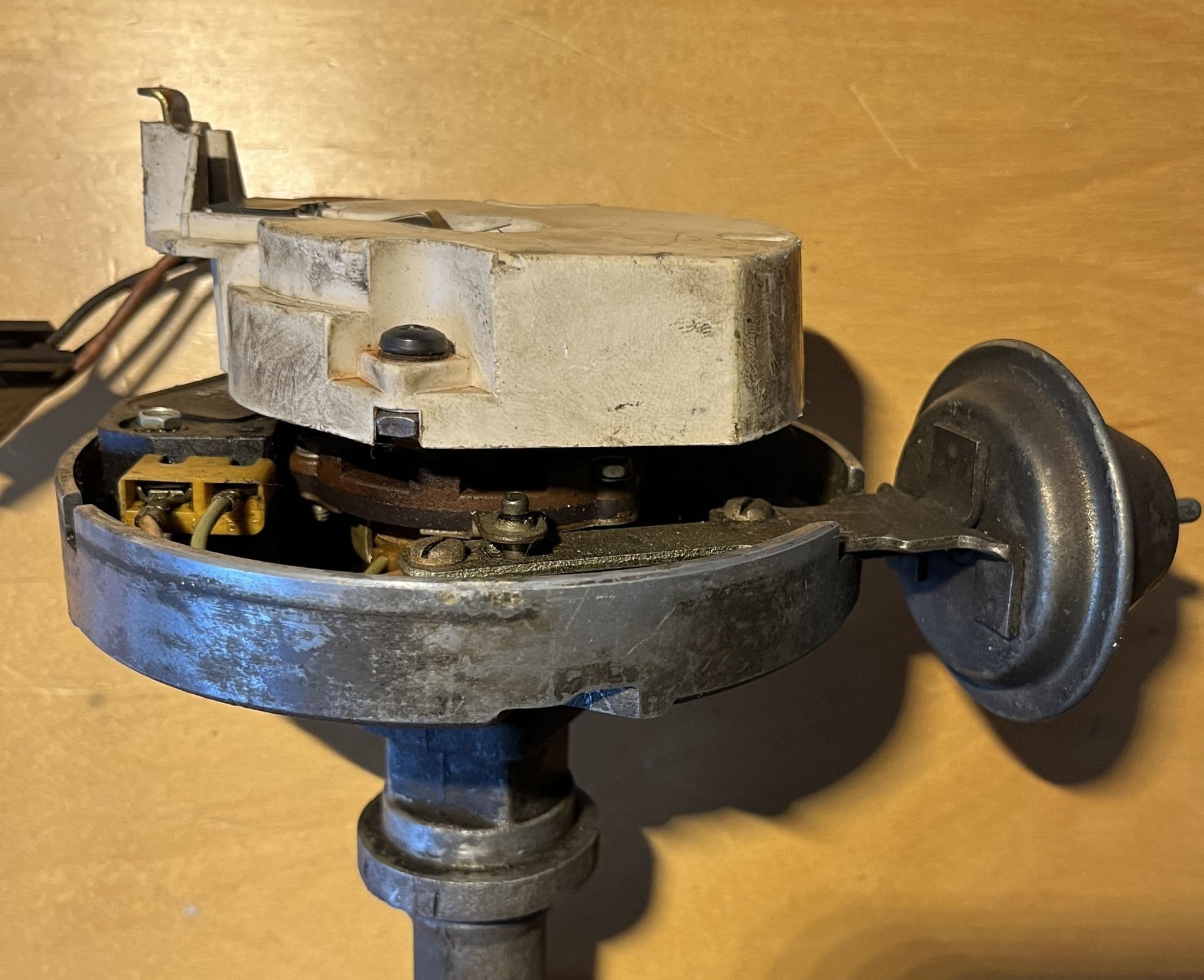 1975 1980 C3 Corvette vacuum advance 3wire HEI Distributor OEM GM 1103376