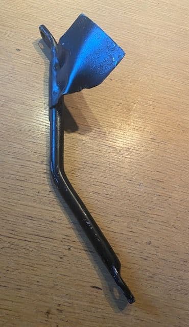 1976-82 C3 Corvette, GM 461304 AC Compressor BRACE BRACKET 1976-82 with belt restraint