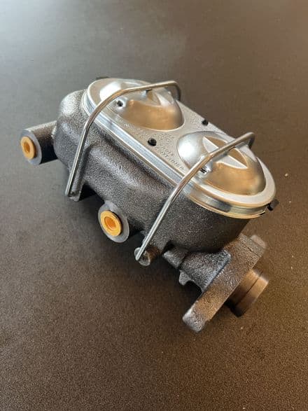 1977-1982 C3 Corvette, Master Cylinder, M39052 New