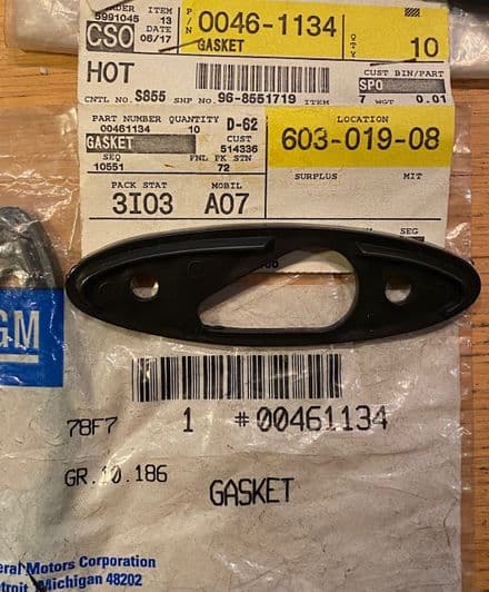 1978-1982 C3 Corvette,Outside SPORT Mirror Wedge Gasket, GM 461134 New NOS (1)