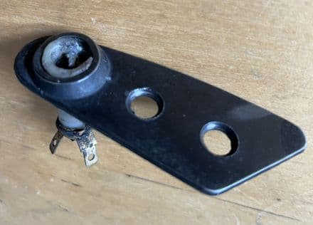 1978-82 RH T-Top rear Mounting Plate Latch, inc switch GM 14016171 used