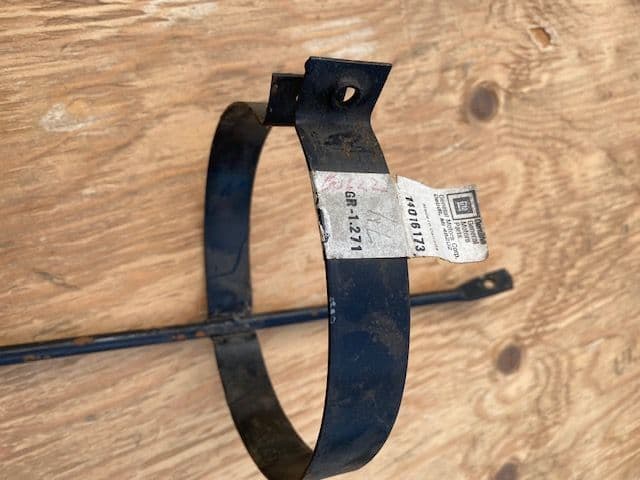 1980-1982 C3 Corvette front vacuum tank SUPPORT  rod bar  BRACKET GM 14016173 ,New NOS