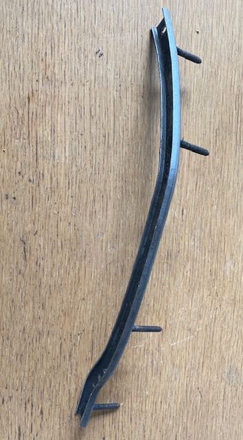 1980-1982 Corvette RH Rear Bumper Cover Outer Retainer GM14011848 .