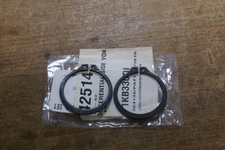 1980-82 C3 Corvette, Diffside yoke "C" Clip SU-776