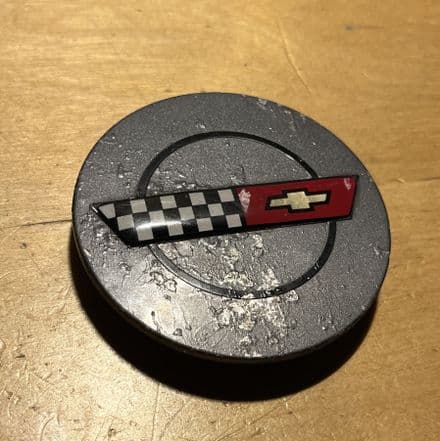 1984-1987 C4 Corvette , restorable Centre Cap W/Emblem,Silver Grey GM 14046926, Used