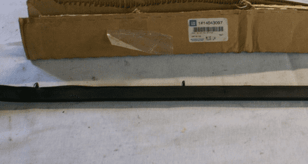 1984-1989 C4 Corvette, beltline Door Molding LH,GM 14043097,New