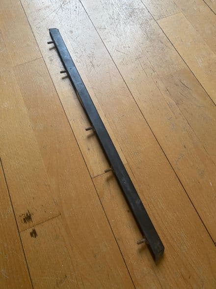 1984-1990 C4 14043134 Rear RH behind rear wheel trim 49cm Moulding Molding average Used