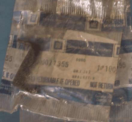 1984-1990 Corvette C4 Radiator Grille Deflector Center Bracket, GM 10077355, New, Box B