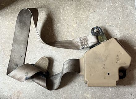 1984-1994 C4 GM 10064365 left LH driver Saddle C4 SEAT BELT belts reels , soiled Used