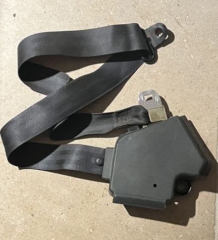 1984-1994 C4 GM14049229 left drivers LH C4 seat belt belts webbing assembly reels Used
