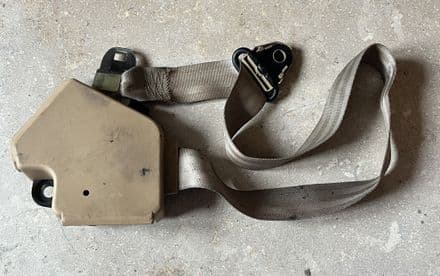 1984-1994 C4 like GM 4049230 right RH Passenger Saddle C4 SEAT BELT belts reels , soiled Used