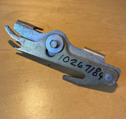 1984-1996 C4 Coupe/Convertible, GM10267184 RH door glass window ADJUSTER