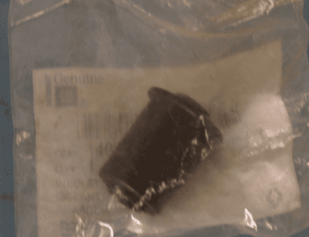 1984-89 Corvette C4,Fr Upper Sway Bar bush Insulator GM 14084097