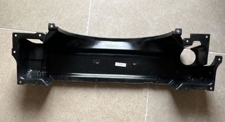 1984 Upper Radiator Shroud, SUPPORT GM 14030215,Used