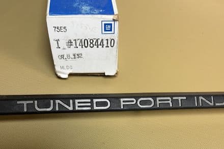 1985-1991 C4 Corvette,RH "T P I" Fender Moulding,GM 14084410,New