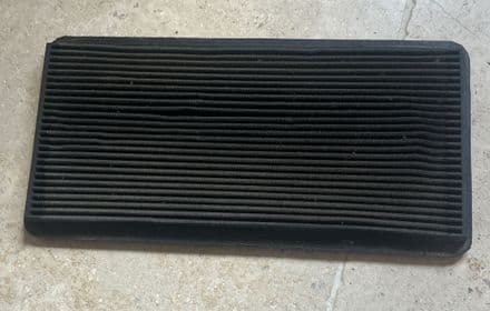 1985-89 and 1997-2004 Corvette  K&N Air filter,  needs cleaning  like GM 25042562  used