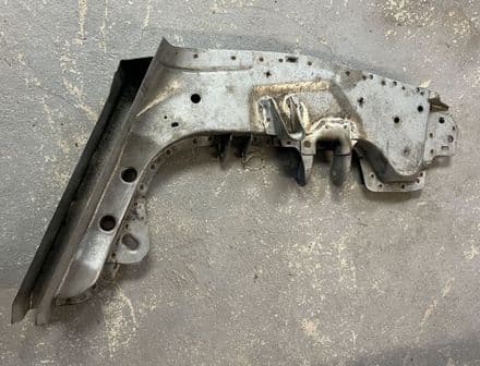 1986 -1987 C4 Corvette, GM 10048798 RH Y67 Rear Chassis FRAME MEMBER - NEW