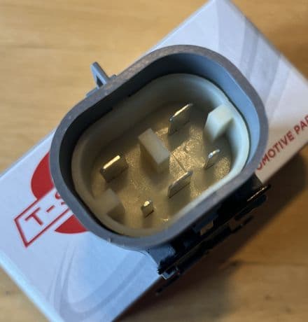 1988-1989 Corvette C4 Fuel Pump Relay, Standard RY109, New In Box