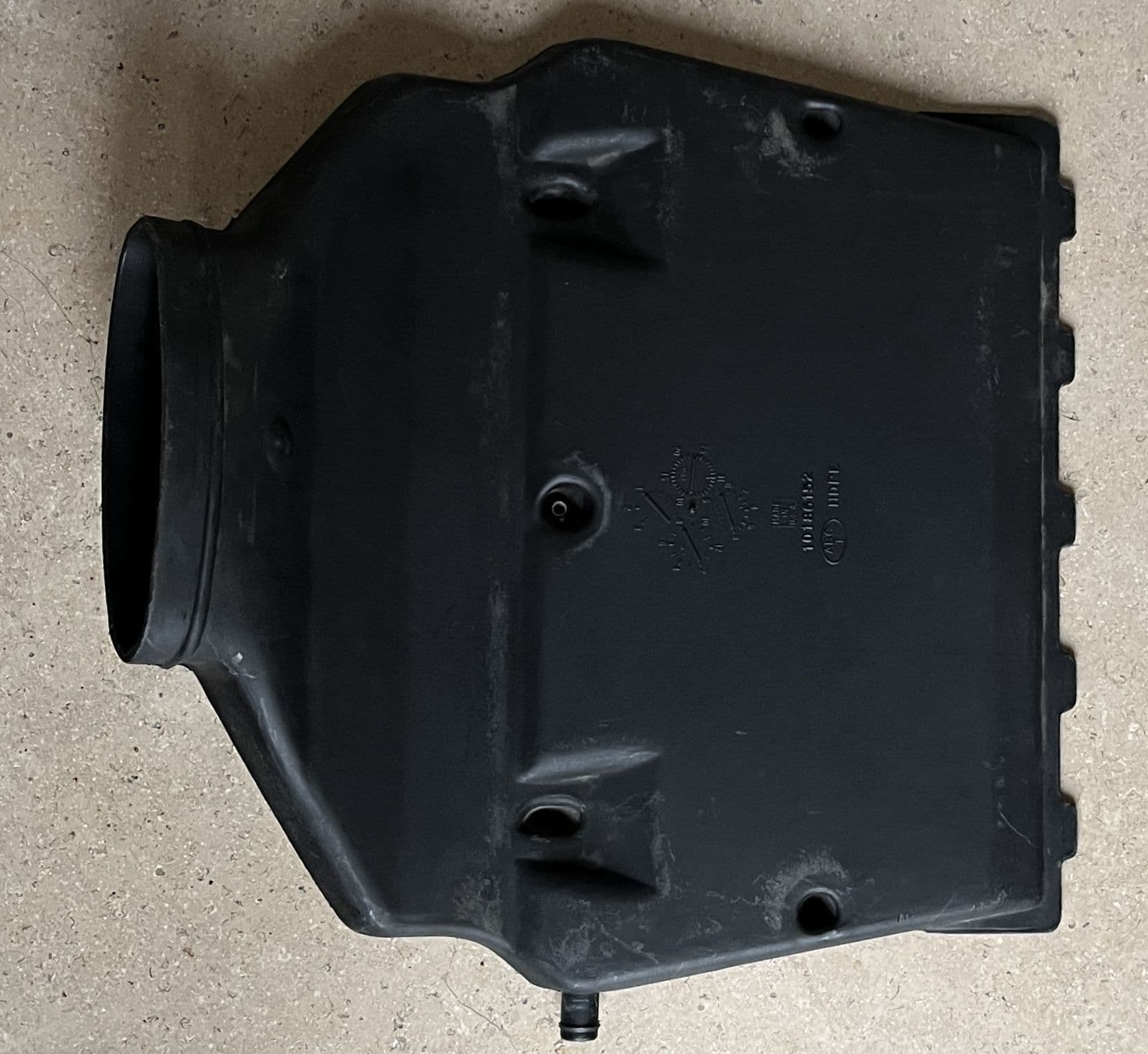 1990-1996 C4 Corvette Air Cleaner Housing GM 10186512 Used