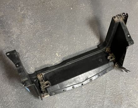 1990-1996 GM10219096  C4,Radiator Lower Support,Used Fair