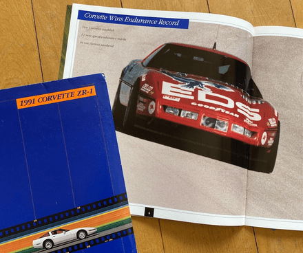 1991 Corvette C4 ZRI LT5 22 -page Brochure rare , with Cutaway and Fort Stockton Record