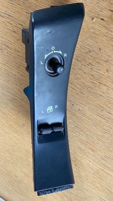 1992-1996 C4 LH Door WINDOW SWITCH 10212993 & MIRROR CONTROL 10212994