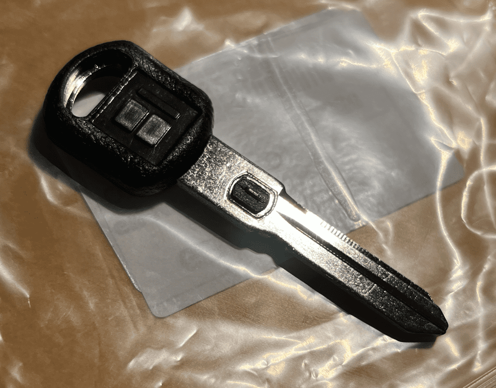 19972004 06 Corvette C5 Double Sided VATS Key Code 6 1 47 Strattec