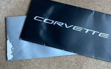 2000 C5 40 -page USA Corvette Brochure B00b damaged cover, but OEM envelope included