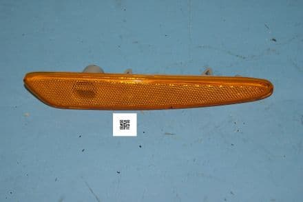 2005-2013 Corvette C6 RH Front Side Marker GM 10349776, Used Good