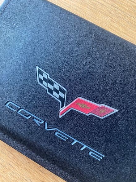 2005 GM OEM 2005 C6 Corvette Complete Owner's Manual OM-05 in orginal leather folder