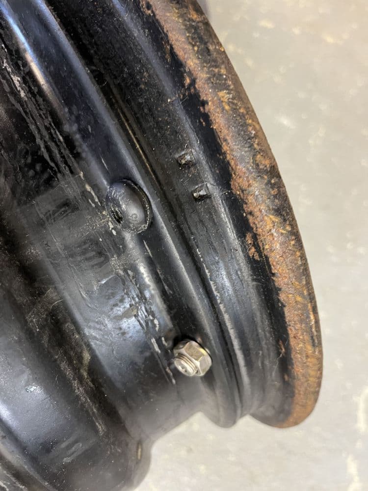Chevrolet Run Flat Steel Wheel 14x5 4 75 X22 PCD Code XA Used chevrolet-run-flat-steel-wheel-14x5-4-75-x22-pcd-code-xa-used