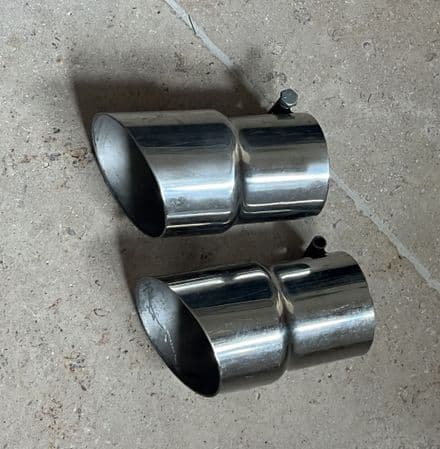 Exhaust outlet/trim,inlet 63mm ID/ 67mm OD , outlet 76 Stainless NEW